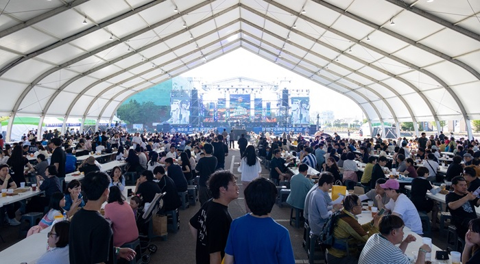 [먹거리정책과] 군산 수제맥주&블루스 페스티벌 성황리 폐막3.jpg