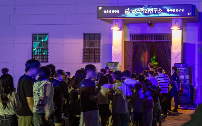 2_익산에서 가을밤 오싹하게_호러 홀로그램 개막(2025년 행사 사진) (3).jpg