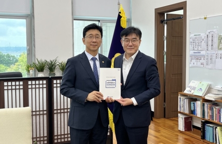 김재준 군산시장, 국회 찾아 2027년 국가예산 확보 총력