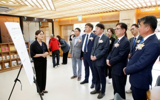 전주시, 1500만 관광객 시대 열 '경기전 여행자 라운지' 문 열어