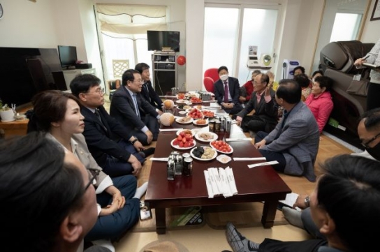 정헌율 익산시장, 반환점 돈 주민과의 대화