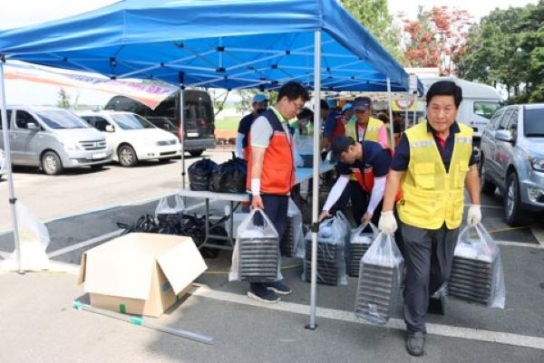 익산 수해현장으로 달려온 전국 '사랑의 밥차'