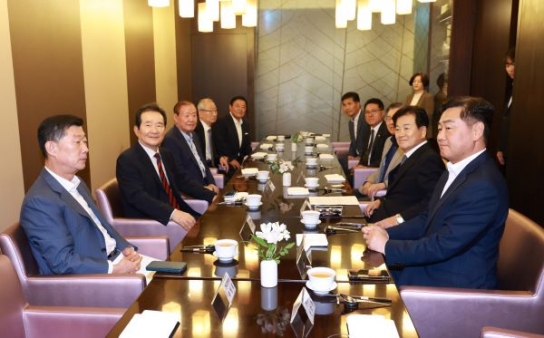 전북 정치 원로, 새만금 국가예산 위한 대책 논의