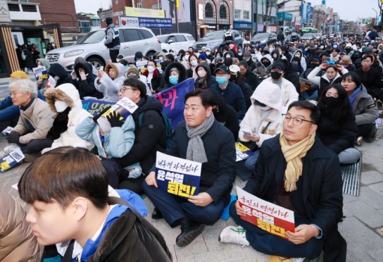 대통령 탄핵소추안 불성립 관련 김관영 전북자치도지사 메시지